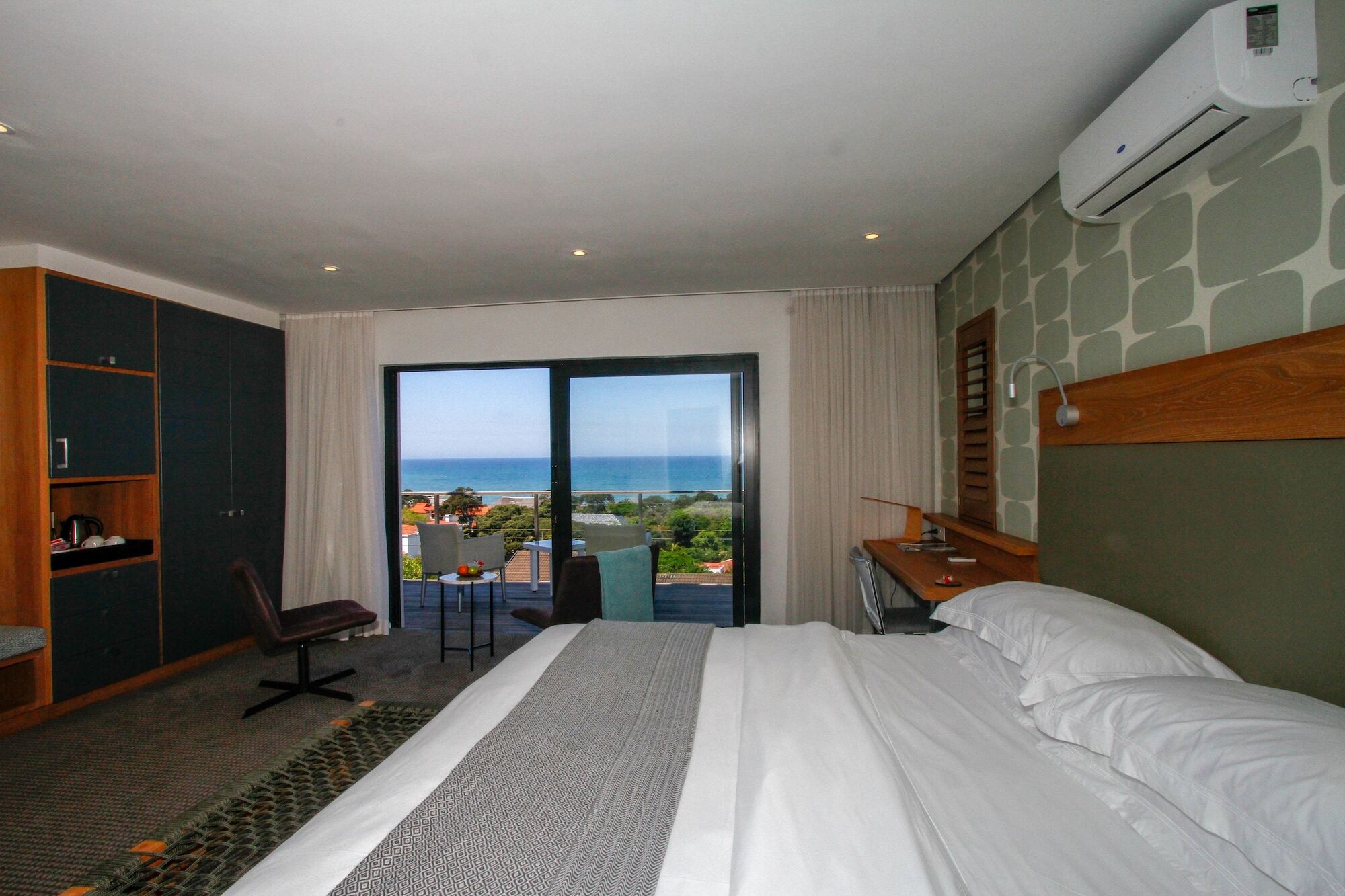 Ocean Vista Boutique Guest House 다반 외부 사진